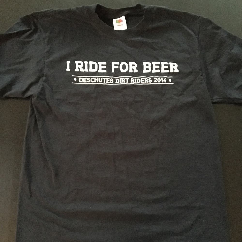 Deschutes graphic t-shirt size M